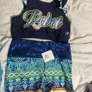 Rebel Women's Blue and Green Athletic Set adult small